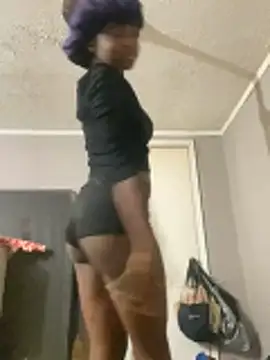 HennessyBaby21 online show from 4, 5, 2026