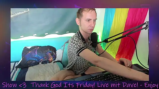 Snapshot of DaveLindau chatting on 17, 10, 2025 DaveLindau online show from 17, 10, 2025