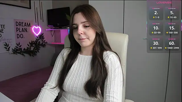 LiaWoow online show from 18, 10, 2025