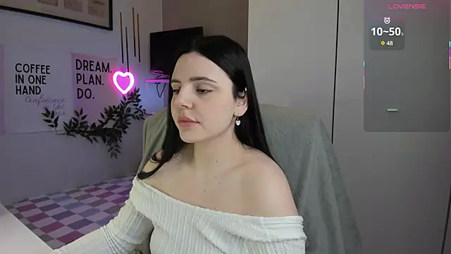 LiaWoow online show from 14, 11, 2025