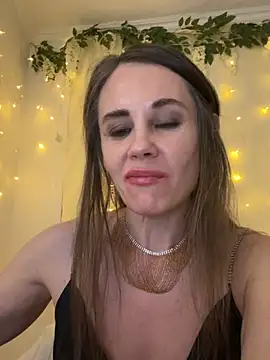 LucieMack online show from 18, 4, 2026