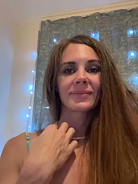 LucieMack online show from 9, 9, 2025