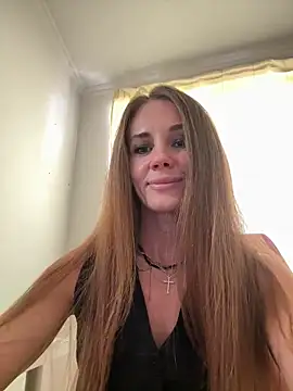 LucieMack online show from 12, 9, 2025