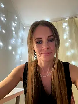 LucieMack online show from 30, 9, 2025