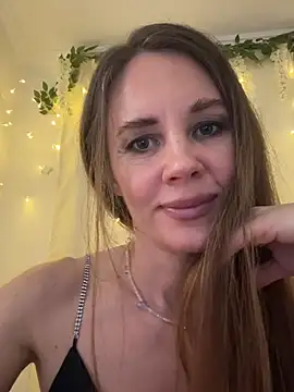 LucieMack online show from 27, 2, 2026