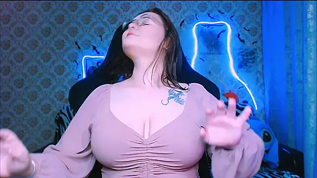 InLoveWithLife26 online show from 28, 10, 2025