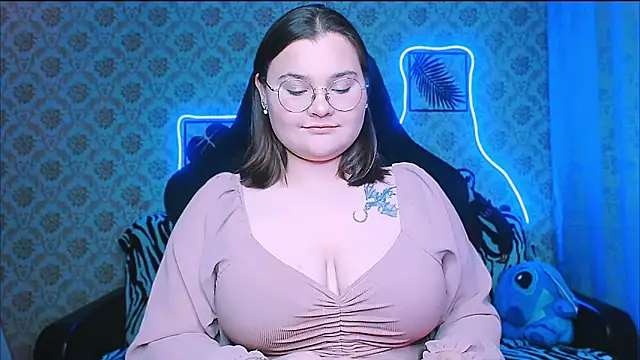 InLoveWithLife26 online show from 1, 10, 2025