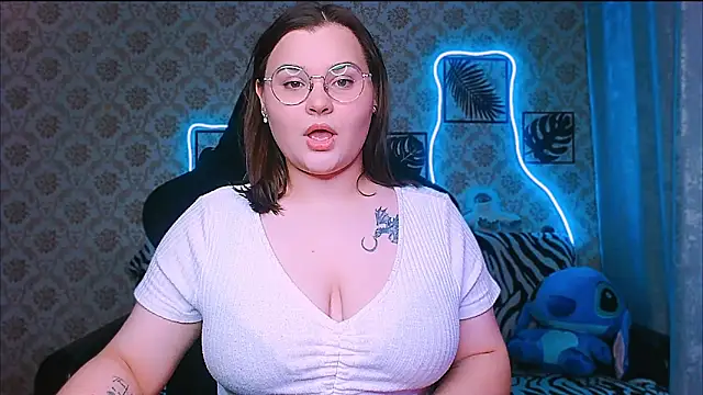 InLoveWithLife26 online show from 25, 11, 2025