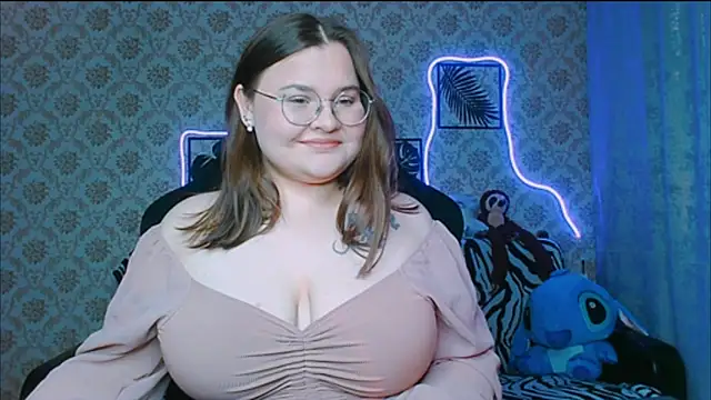 InLoveWithLife26 online show from 10, 9, 2025