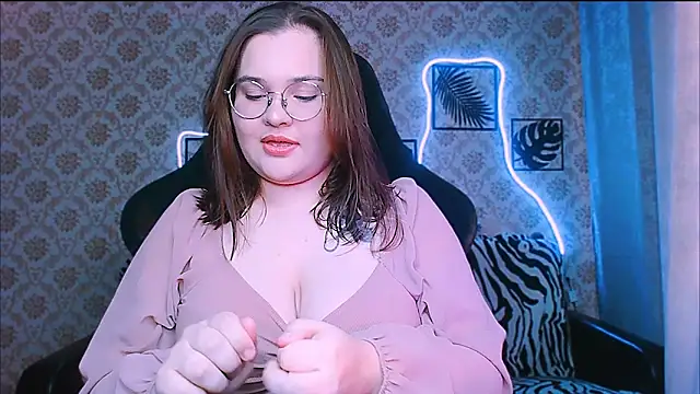 InLoveWithLife26 online show from 14, 12, 2025