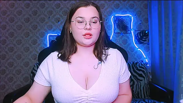 InLoveWithLife26 online show from 20, 12, 2025