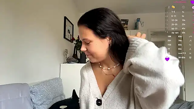 MaydaCornwall online show from 9, 11, 2025