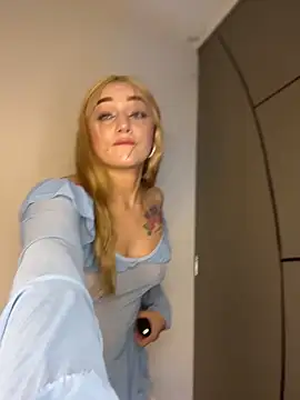 Snapshot of Sara_Sophia420 chatting on 3, 5, 2026 Sara Sophia420 online show from 3, 5, 2026