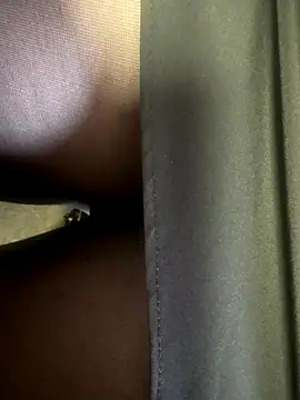 HiddenHoneyLDN online show from 13, 11, 2025