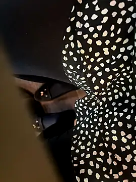 HiddenHoneyLDN online show from 30, 9, 2025