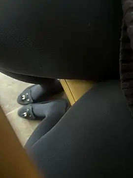 HiddenHoneyLDN online show from 1, 10, 2025