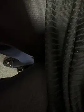 HiddenHoneyLDN online show from 11, 9, 2025