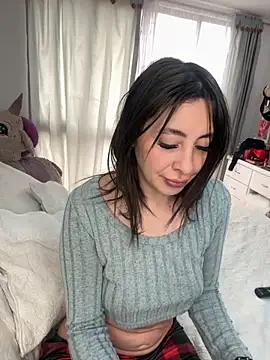 Savannah Monroe online show from 14, 9, 2025