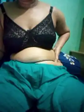 Snapshot of Maria_Mahi chatting on 21, 12, 2025 Maria Mahi online show from 21, 12, 2025