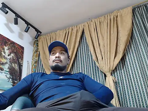 ElCaballeroNegro24 online show from 5, 10, 2025