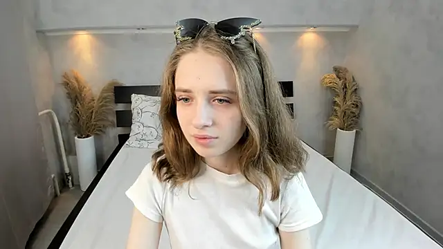 Camilla Kelly online show from 24, 10, 2025