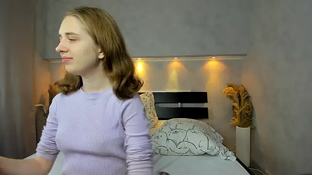 Camilla Kelly online show from 28, 9, 2025