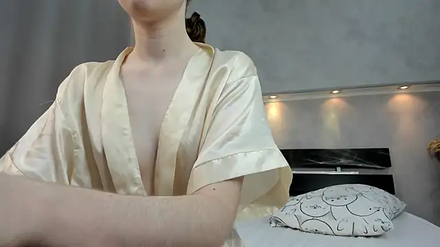 Camilla Kelly online show from 1, 11, 2025