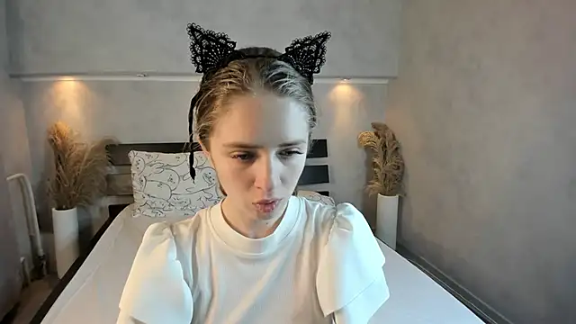 Camilla Kelly online show from 27, 10, 2025