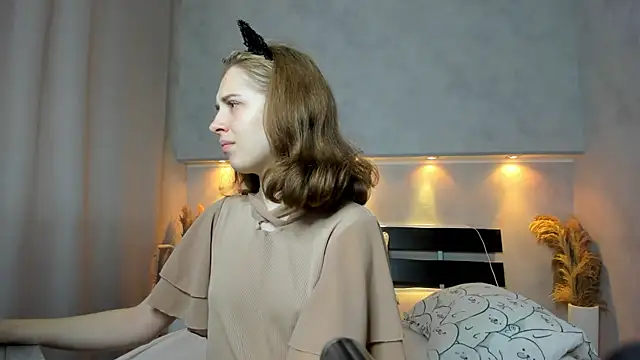 Camilla Kelly online show from 18, 9, 2025