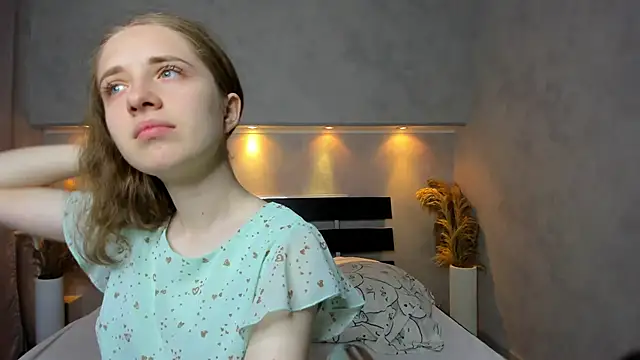 Camilla Kelly online show from 25, 9, 2025