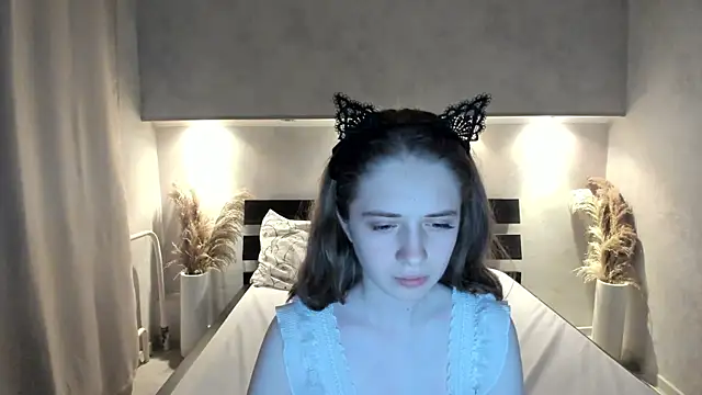 Camilla Kelly online show from 26, 10, 2025