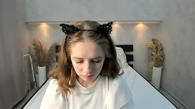 Camilla Kelly online show from 23, 10, 2025