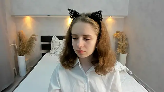 Camilla Kelly online show from 12, 10, 2025