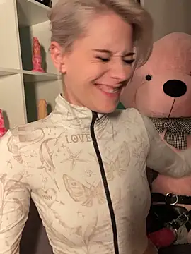 TheRealJessyLey online show from 12, 11, 2025