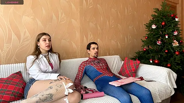 VelvetMiley online show from 23, 12, 2025