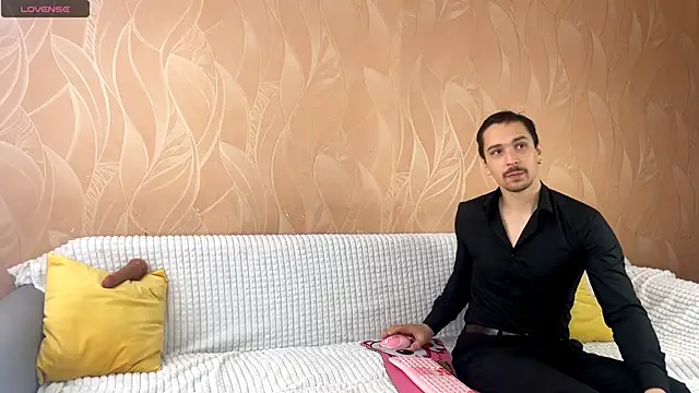 VelvetMiley online show from 28, 11, 2025