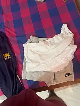 creepy7boy online show from 11, 9, 2025