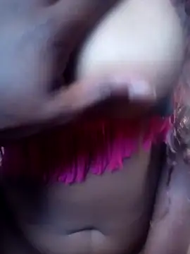 Snapshot of SuperheroDck chatting on 17, 10, 2025 SuperheroDck online show from 17, 10, 2025