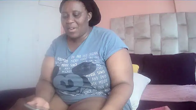 HUGEASSXXXXX online show from 2, 4, 2026