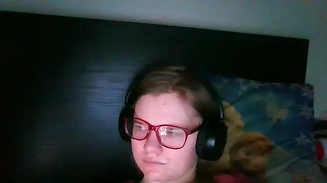 Moonolighta online show from 8, 11, 2025