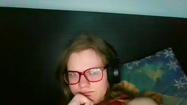 Moonolighta online show from 7, 1, 2026