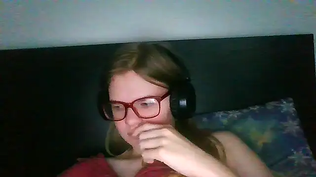 Moonolighta online show from 30, 9, 2025