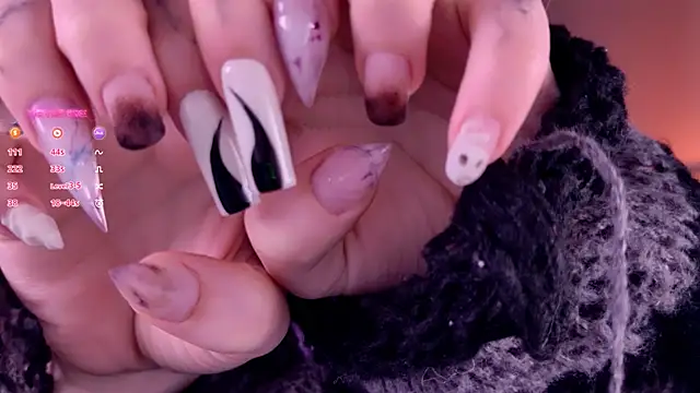 Lollyshy online show from 19, 11, 2025