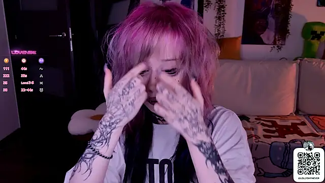 Lollyshy online show from 4, 10, 2025