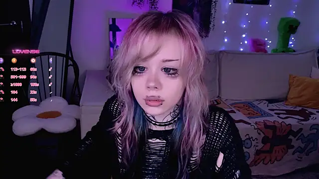 Lollyshy online show from 14, 12, 2025