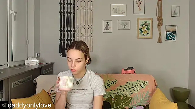 daddyonlyloveme online show from 9, 11, 2025