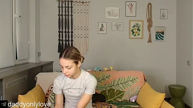 daddyonlyloveme online show from 4, 11, 2025