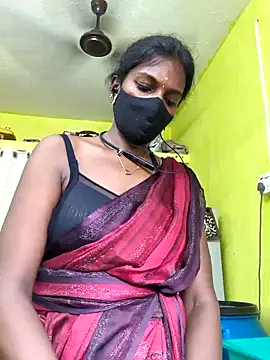 Snapshot of Honey_rosetamil chatting on 11, 5, 2026 Honey rosetamil online show from 11, 5, 2026