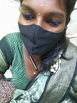 Snapshot of Honey_rosetamil chatting on 25, 5, 2026 Honey rosetamil online show from 25, 5, 2026
