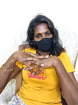 Snapshot of Honey_rosetamil chatting on 2, 6, 2026 Honey rosetamil online show from 2, 6, 2026
